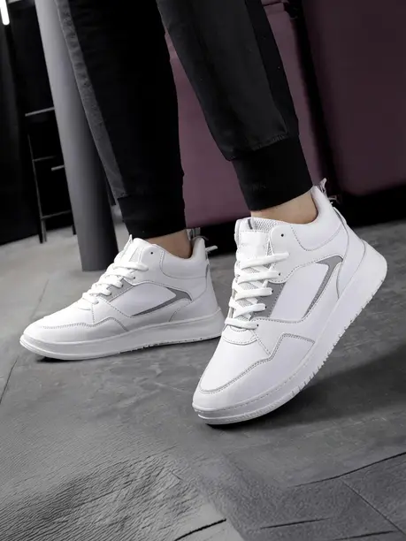 Men Colourblocked Round Toe Mid-Top Sneakers